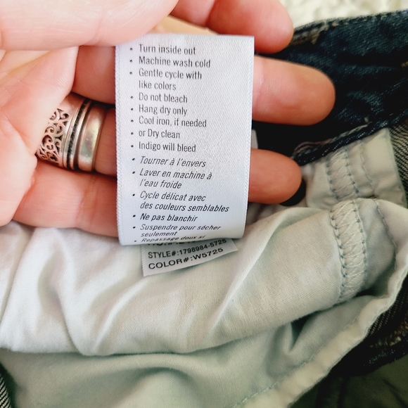 NWT PAIGE Jax knee short mid-rise short jeans, transcend vintage - Picture 7 of 7